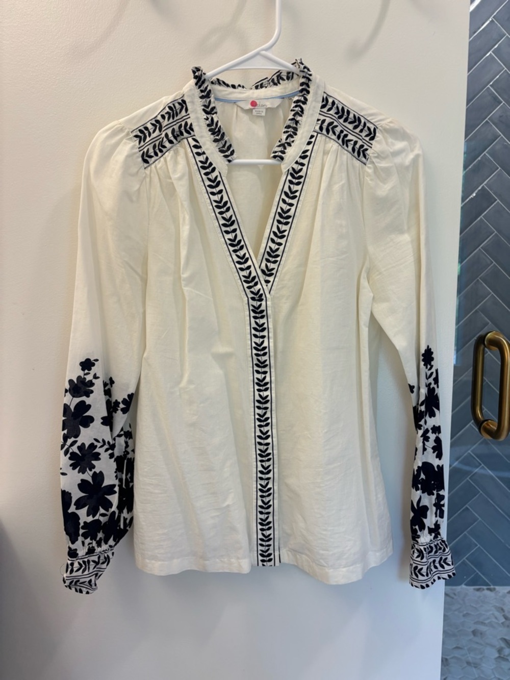 Boden V-Neck Long-Sleeve Top